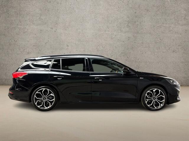 Ford FOCUS Wagon 1.0 EcoBoost ST Line (APPLE CARPLAY, GROOT NAVI, LEDER, BANG&OLUFSEN, CAMERA, KEYLESS, CLIMATE, SPORTSTOELEN, CRUISE, GETINT GLAS, NIEUWSTAAT)