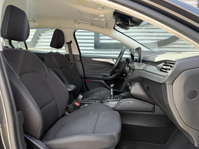 Ford FOCUS Wagon 1.0 EcoBoost Titanium Business 1e Eigenaar|Navi|Clima|Cruise|Carplay|PDC V+A|Goed onderhouden|N.A.P|APK tot 04-2027