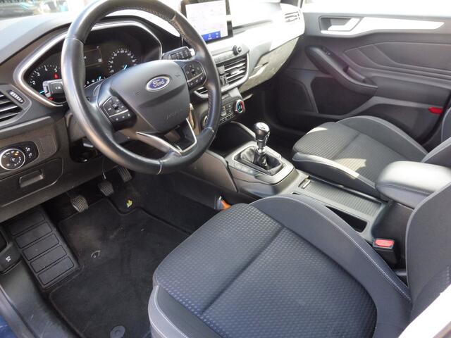 Ford FOCUS Wagon 1.0 EcoBoost Trend Edition Business Trekhaak | Winterpakket | Cruise | LMV | LED | NL auto | 1e eig.
