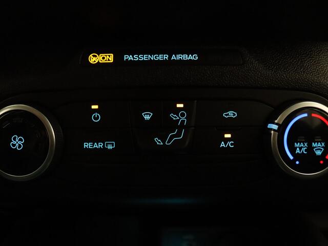 Ford FOCUS Wagon EcoBoost Hybrid Connected 125pk Airco | Cruise | Navi | Parkeersens. v+a