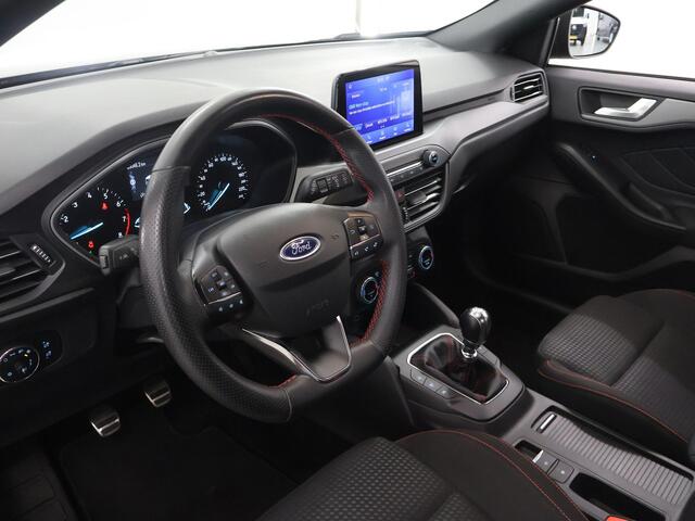 Ford FOCUS MCA ST-Line Style 1.0 EcoBoost Hybrid 6-bak 5-deur | Winterpakket | Navigatie | Parkeercamera | Cruise Control | Climate Control |