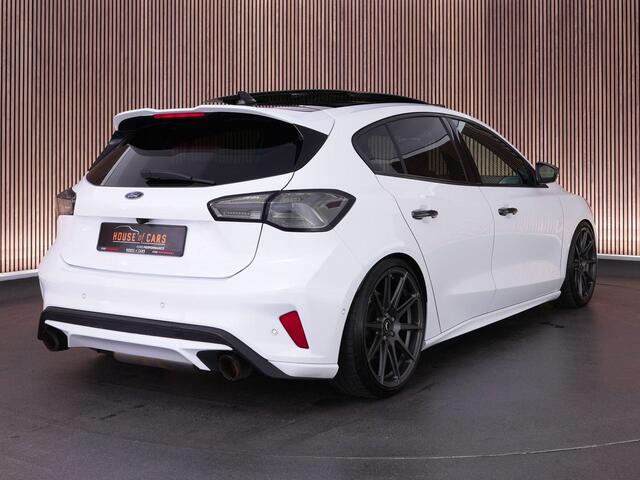 Ford FOCUS ST-3 2.3 280pk PERFORMANCE PACK |launch control|sper differentieel|kw schroefset|barracuda 19"|panoramadak|B&O|head-up|winterpack|Apple Carplay|adaptive LED|blind spot|parkeercamera|