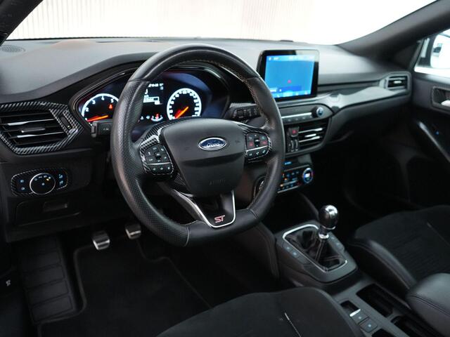 Ford FOCUS ST-3 2.3 280pk PERFORMANCE PACK |launch control|sper differentieel|kw schroefset|barracuda 19"|panoramadak|B&O|head-up|winterpack|Apple Carplay|adaptive LED|blind spot|parkeercamera|