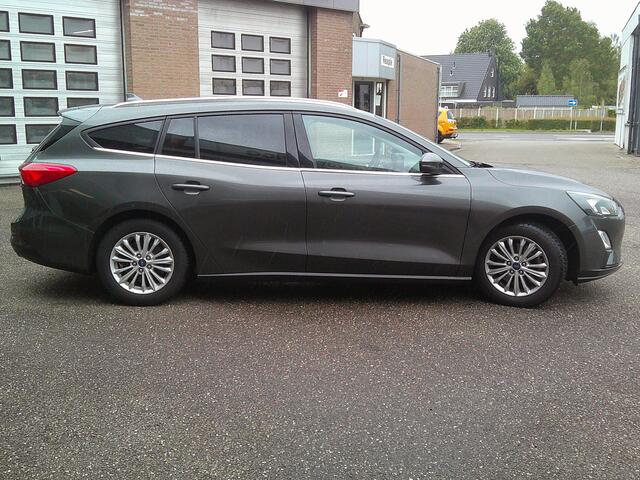 Ford FOCUS Wagon 1.0 EcoBoost Hybrid Titanium X Business Staat in Hardenberg