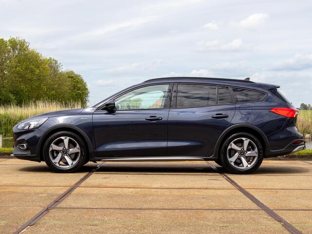 Ford FOCUS Wagon 1.5 EcoBoost Active Business Winterpack Trekhaak Keyless