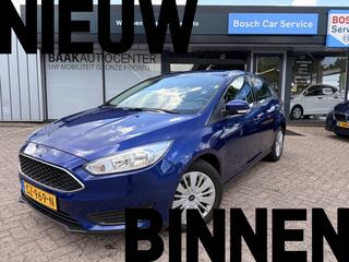 ford-focus-1.0-trend