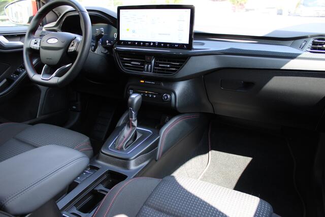 Ford FOCUS Wagon 1.0 EcoBoost Hybrid 155PK ST Line X Automaat | Head-Up | Adaptieve cruise | Trekhaak | Winterpack