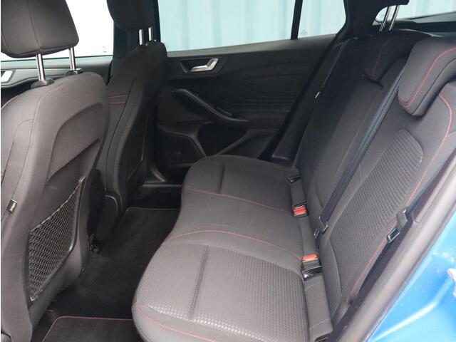 Ford FOCUS Wagon ST-Line 1.5 Turbo 182pk | NAVI | TREKHAAK | CAMERA | FULL LED | CLIMA | STOEL + STUURVERW. |