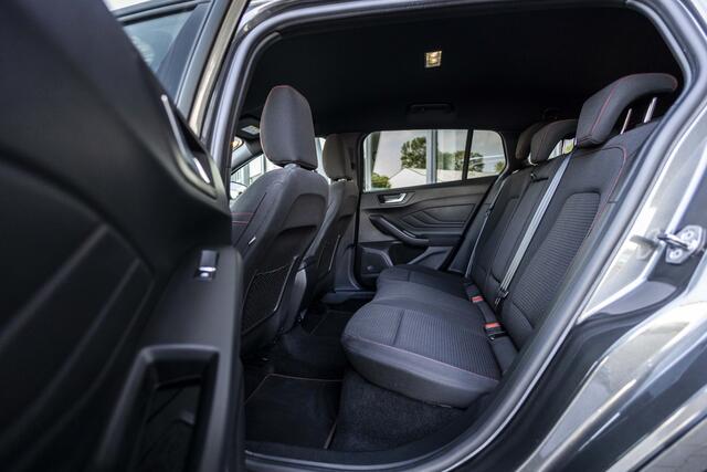 Ford FOCUS Wagon 1.0 EcoBoost Hybrid ST Line X | Camera | LED