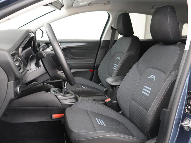 Ford FOCUS 1.0 EcoBoost Hybrid Active | Carplay | Keyless | Navigatie | Full LED | Parkeerhulp | Climate control | Getint glas | Cruise control | Bluetooth