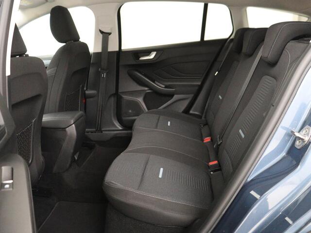 Ford FOCUS 1.0 EcoBoost Hybrid Active | Carplay | Keyless | Navigatie | Full LED | Parkeerhulp | Climate control | Getint glas | Cruise control | Bluetooth