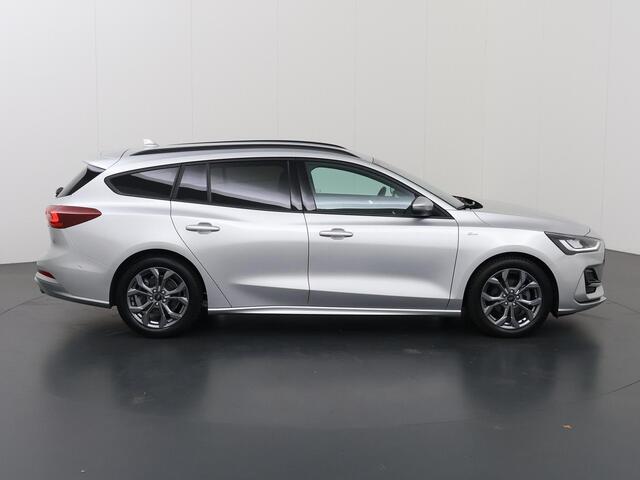 Ford FOCUS Wagon 1.0 EcoBoost Hybrid ST Line X | Afneembare Trekhaak | Winterpakket | Cruise Control Adaptief | Parkeercamera | Head-Up | Navigatie |