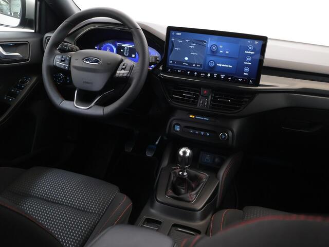 Ford FOCUS Wagon 1.0 EcoBoost Hybrid ST Line X | Afneembare Trekhaak | Winterpakket | Cruise Control Adaptief | Parkeercamera | Head-Up | Navigatie |