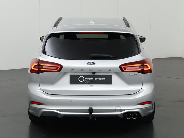 Ford FOCUS Wagon 1.0 EcoBoost Hybrid ST Line X | Afneembare Trekhaak | Winterpakket | Cruise Control Adaptief | Parkeercamera | Head-Up | Navigatie |