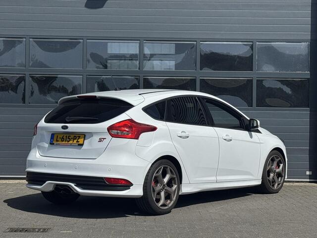 Ford FOCUS 2.0 ST I WINTERPAKKET I APPLE CARPLAY I ADAPTIVE CRUISE CONTROL