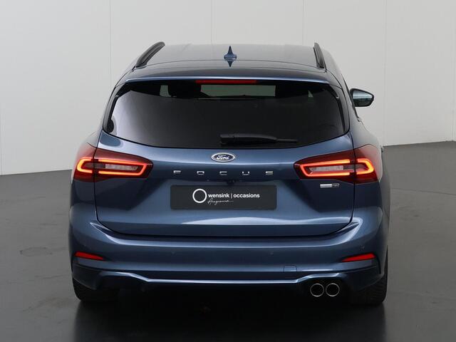 Ford FOCUS Wagon 1.0 EcoBoost Hybrid ST Line X | Afneembare Trekhaak | Winterpakket | Cruise Control Adaptief | Parkeercamera | Head-Up | Navigatie |