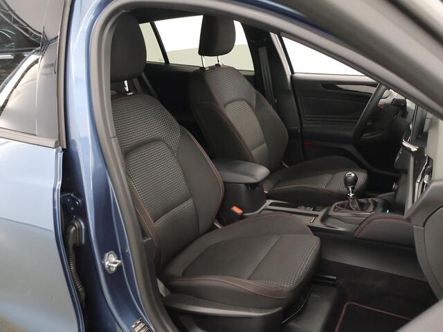 Ford FOCUS Wagon 1.0 EcoBoost Hybrid ST Line X | Afneembare Trekhaak | Winterpakket | Cruise Control Adaptief | Parkeercamera | Head-Up | Navigatie |