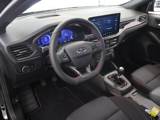 Ford FOCUS Wagon 1.0 EcoBoost Hybrid ST Line X | Afneembare Trekhaak | Winterpakket | Cruise Control Adaptief | Parkeercamera | HUD | Navigatie | Apple Carplay/Android Auto |