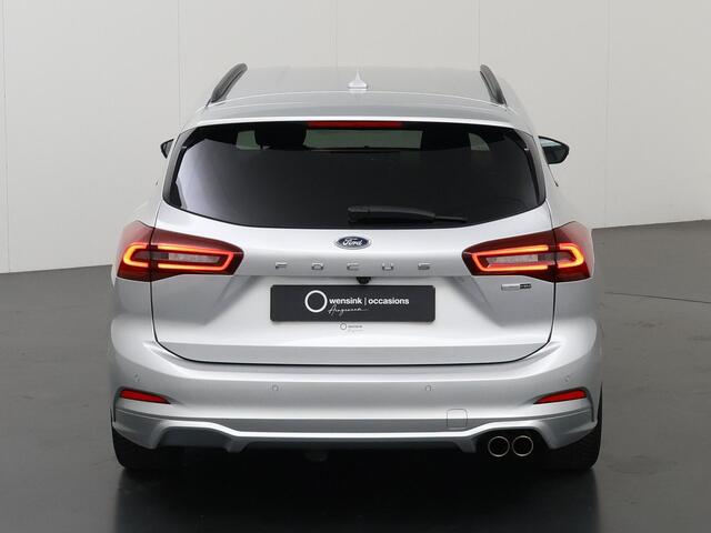 Ford FOCUS Wagon 1.0 EcoBoost Hybrid ST Line X | Afneembare Trekhaak | Winterpakket | Cruise Control Adaptief | Parkeercamera | HUD | Navigatie | Apple Carplay/Android Auto |