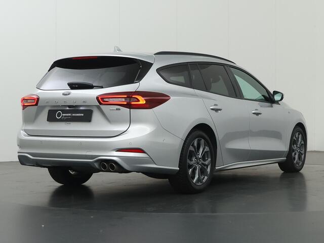 Ford FOCUS Wagon 1.0 EcoBoost Hybrid ST Line X | Afneembare Trekhaak | Winterpakket | Cruise Control Adaptief | Parkeercamera | HUD | Navigatie | Apple Carplay/Android Auto |