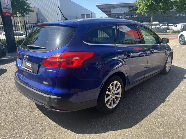 Ford FOCUS Wagon 1.5 EcoBoost Titanium 150PK- 1e EIGENAAR, UNIEKE KM STAND // CAMERA+SENSOREN // NAVI+CARPLAY // KEYLESS // STOELVERWARMING //