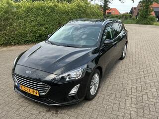 ford-focus-1.0-ecob.-titanium-x-bus