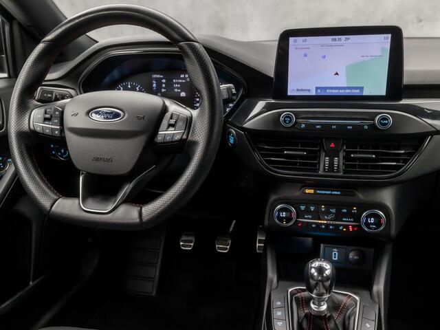 Ford FOCUS Wagon 1.0 EcoBoost ST Line X 155Pk (APPLE CARPLAY, GROOT NAVI, STUUR/STOELVERWARMING, CAMERA, SPORTSTOELEN, GETINT GLAS, TREKHAAK, NIEUWE APK, NIEUWSTAAT)