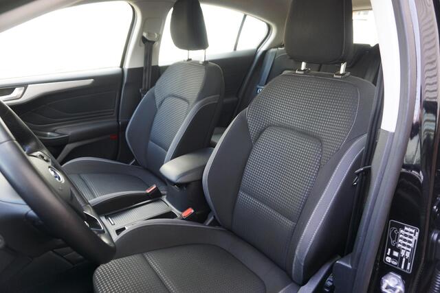 Ford FOCUS 1.0 EcoBoost Edition Business/1 Eigenaar/Camera/ All-Seasonbanden.