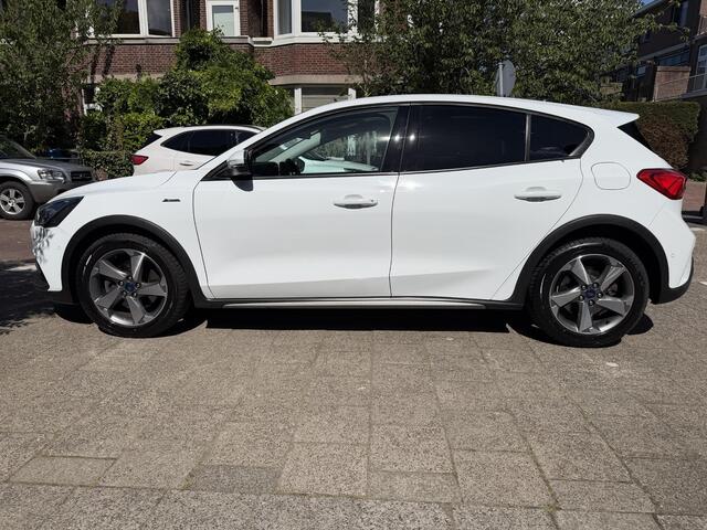 Ford FOCUS 1.5 EcoBoost Active Business NAVI PANO ACC LED KEYLESS CARPLAY HEADUP DISPLAY.