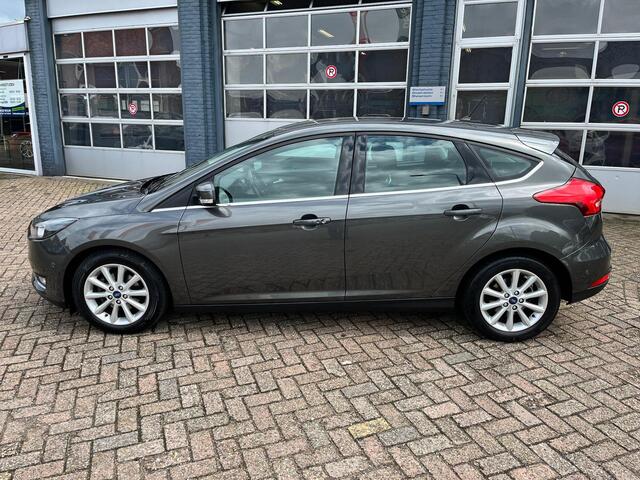 Ford FOCUS 1.0 Titanium 5-drs l Dealer onderhouden l