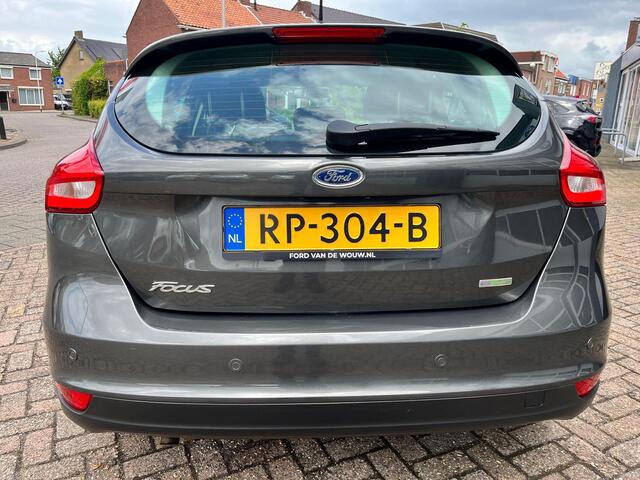 Ford FOCUS 1.0 Titanium 5-drs l Dealer onderhouden l