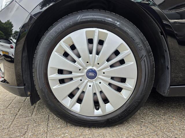 Ford FOCUS Wagon 1.0 Lease Edition / Airco/ Navigatie/ Cruise/ Apple carplay/ PDC