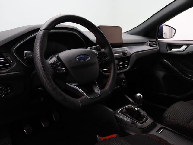Ford FOCUS Wagon EcoBoost Hybrid ST Line Style Winter Package
