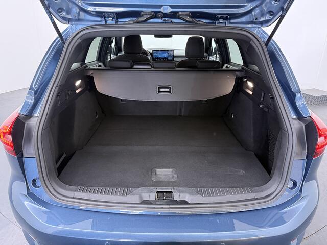 Ford FOCUS Wagon EcoBoost Hybrid 155 pk ST Line | Winter Pack | LED | Camera | Adapt. Cruise | Apple Carplay draadloos |