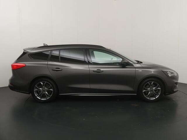 Ford FOCUS Wagon EcoBoost Hybrid 125 pk ST Line | Winter Pack | Camera | full LED | 4 seiz. banden | 100% dealer onderh.