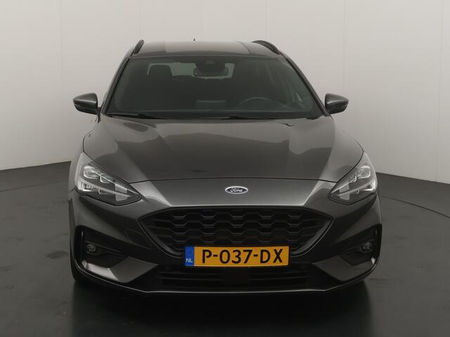 Ford FOCUS Wagon EcoBoost Hybrid 125 pk ST Line | Winter Pack | Camera | full LED | 4 seiz. banden | 100% dealer onderh.