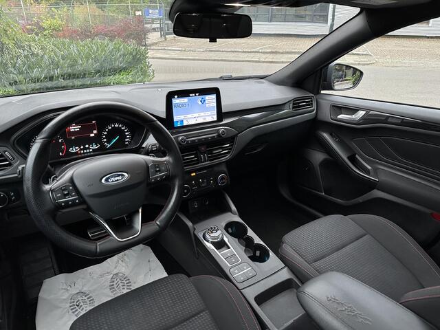 Ford FOCUS 1.5 EcoBoost ST Line Business Pano Navi Automaat