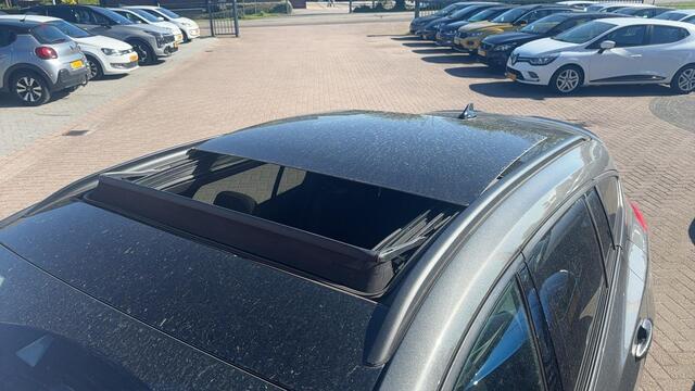 Ford FOCUS Wagon 2.0 EcoBlue ST Line X Business AUTOMAAT / FULL LED / PANORAMADAK / TREKHAAK / CAMERA / STOELVERW / ACC / B&O / KEYLESS