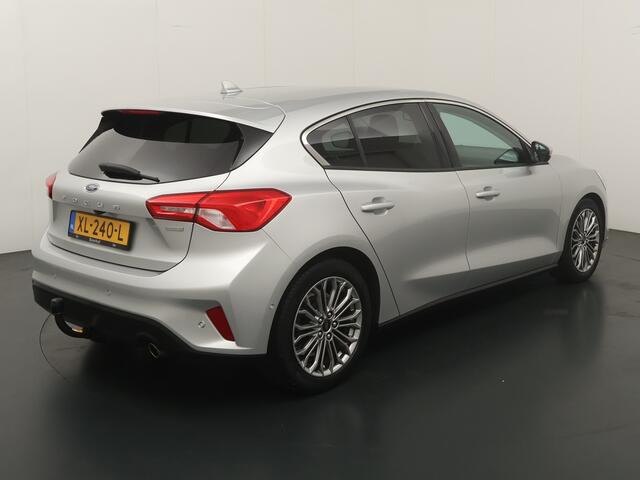 Ford FOCUS Titanium | Trekhaak | Winterpack | Adap. Cruise | 100% dealer onderhouden |