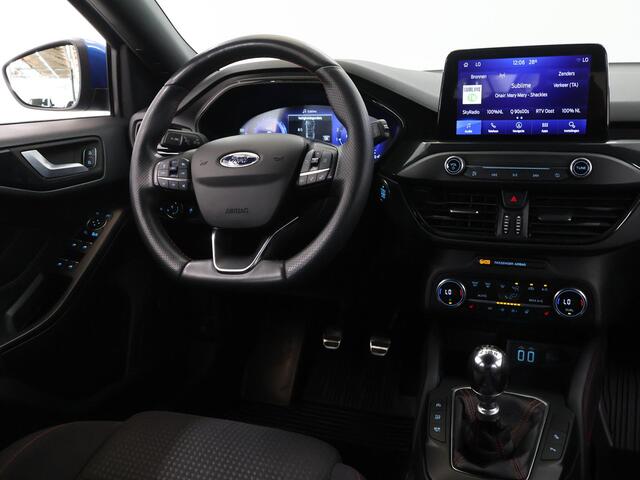 Ford FOCUS Wagon 1.0 EcoBoost Hybrid ST Line X Business | Trekhaak | Winterpack | Design LED | Adaptieve Cruise Control | Parkeercamera |