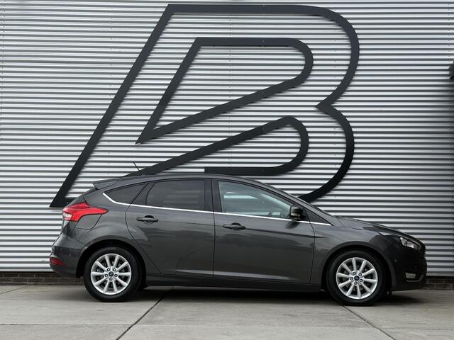 Ford FOCUS 1.0 Titanium Navi|Clima|Cruise|PDC V+A|Carplay|N.A.P|APK tot 01-2027