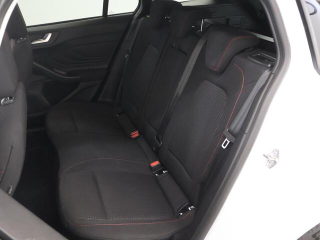 Ford FOCUS Wagon 1.0 EcoBoost Hybrid ST Line X | Winterpakket | Cruise Control Adaptief | Elektr. Achterklep | B&O |