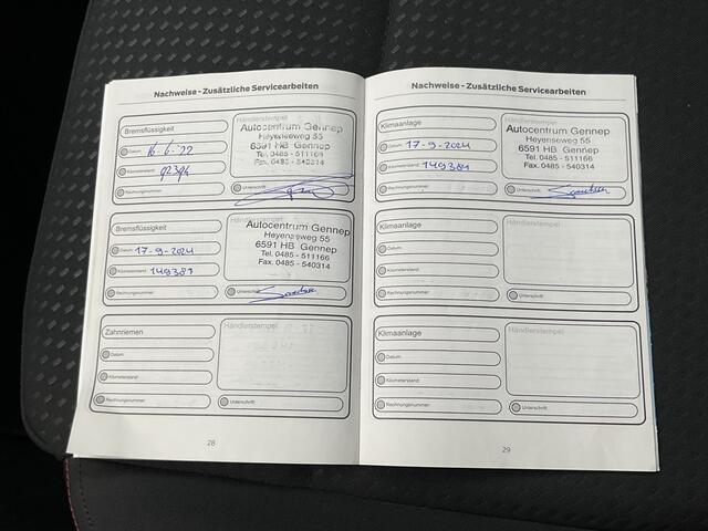 Ford FOCUS 1.0 EcoBoost ST Line Business Nav/Cruise Stoel/Stuurverw Keyless Camera Voll.Onderhouden!