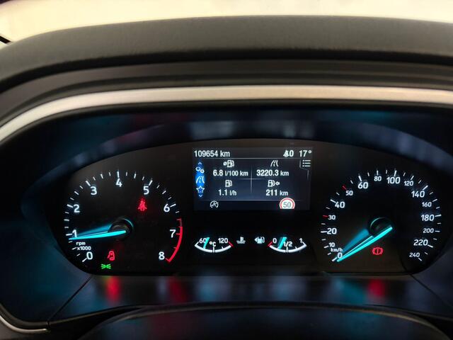Ford FOCUS Wagon 1.0 EcoBoost ST Line Business. Trekhaak!