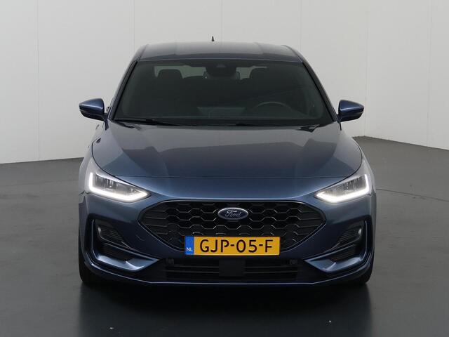 Ford FOCUS 1.0 EcoBoost Hybrid ST Line X | Winterpakket | B&O | Parkeercamera | Navigatie | Cruise Control | Climate Control |