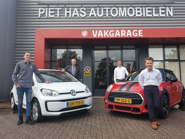 Ford FOCUS Wagon 1.0 EcoBoost Titanium Business | Clima-Airco | Navigatie | Parkeercamera | Incl. BOVAG Garantie | Keyless Entry | Stoelverwarming |