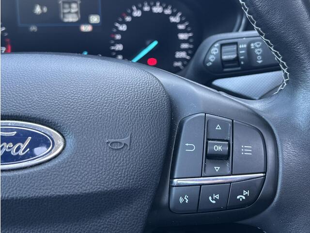 Ford FOCUS Wagon 1.0 EcoBoost Titanium Business 125PK | PANO | 2e Eigenaar | NL AUTO | Onderhoudshistorie | NAP | Elektrische Achterklep | Parkeersensoren | Winter Pack | Stoel Stuur en Voorruitverwarming | Climate Control | Cruise Control | Navigatie | Carplay | 2 