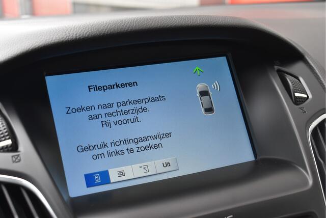 Ford FOCUS Wagon 1.0 ST-Line Carplay, Stoel/voorruitverwarming, Cruise control