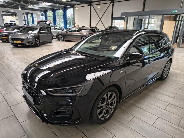 Ford FOCUS Wagon EcoBoost Hybrid 155 pk ST-Line | Winterpack | AGR | Adapt. cruise | El. a. klep | Matrix LED | Groot scherm | 4 seiz. banden