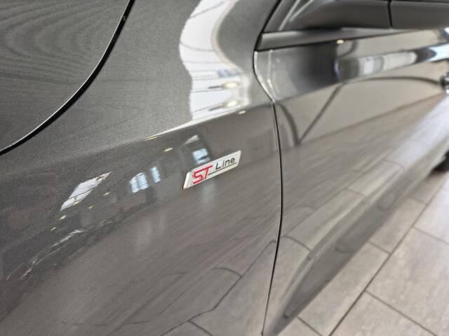 Ford FOCUS Wagon EcoBoost Hybrid 155 pk ST-Line | Winterpack | AGR | Adapt. cruise | El. a. klep | Matrix LED | Groot scherm | 4 seiz. banden